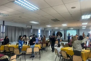 Segundo taller para madres, padres y apoderados de 1° a 4° medio en Colegio Bicentenario Politécnico San José