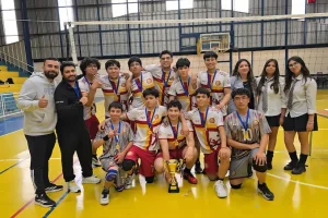 Voleibol Masculino Colegio Bicentenario Politécnico San José de Curicó