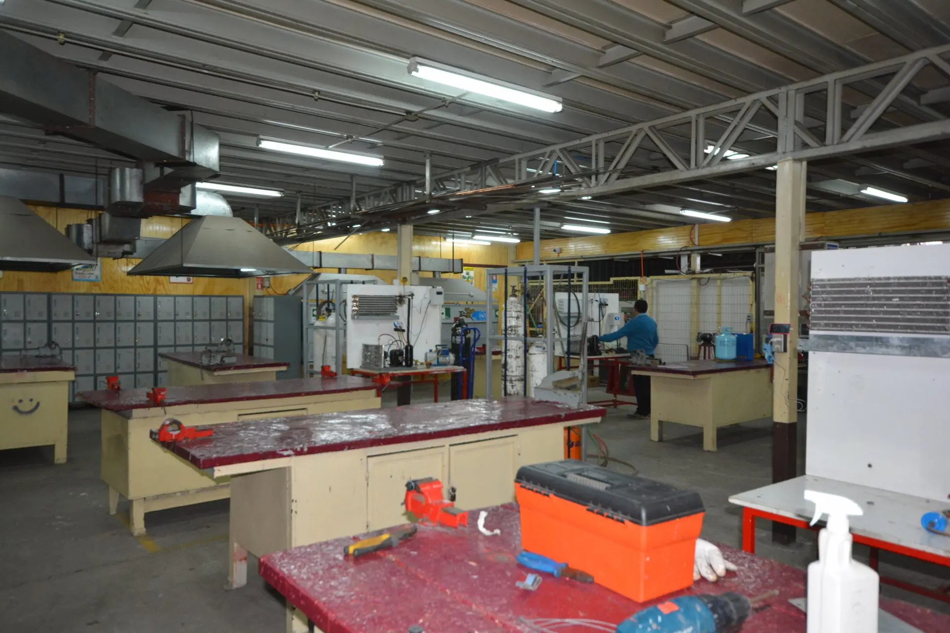 Especialidad de Refrigeración y Climatización Colegio Bicentenario Politécnico San José de Curicó