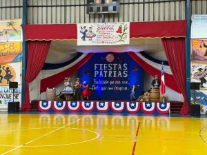 Muestra Folclorica Miercoles 9 sept - Colegio Bicentenario San José de Curicó